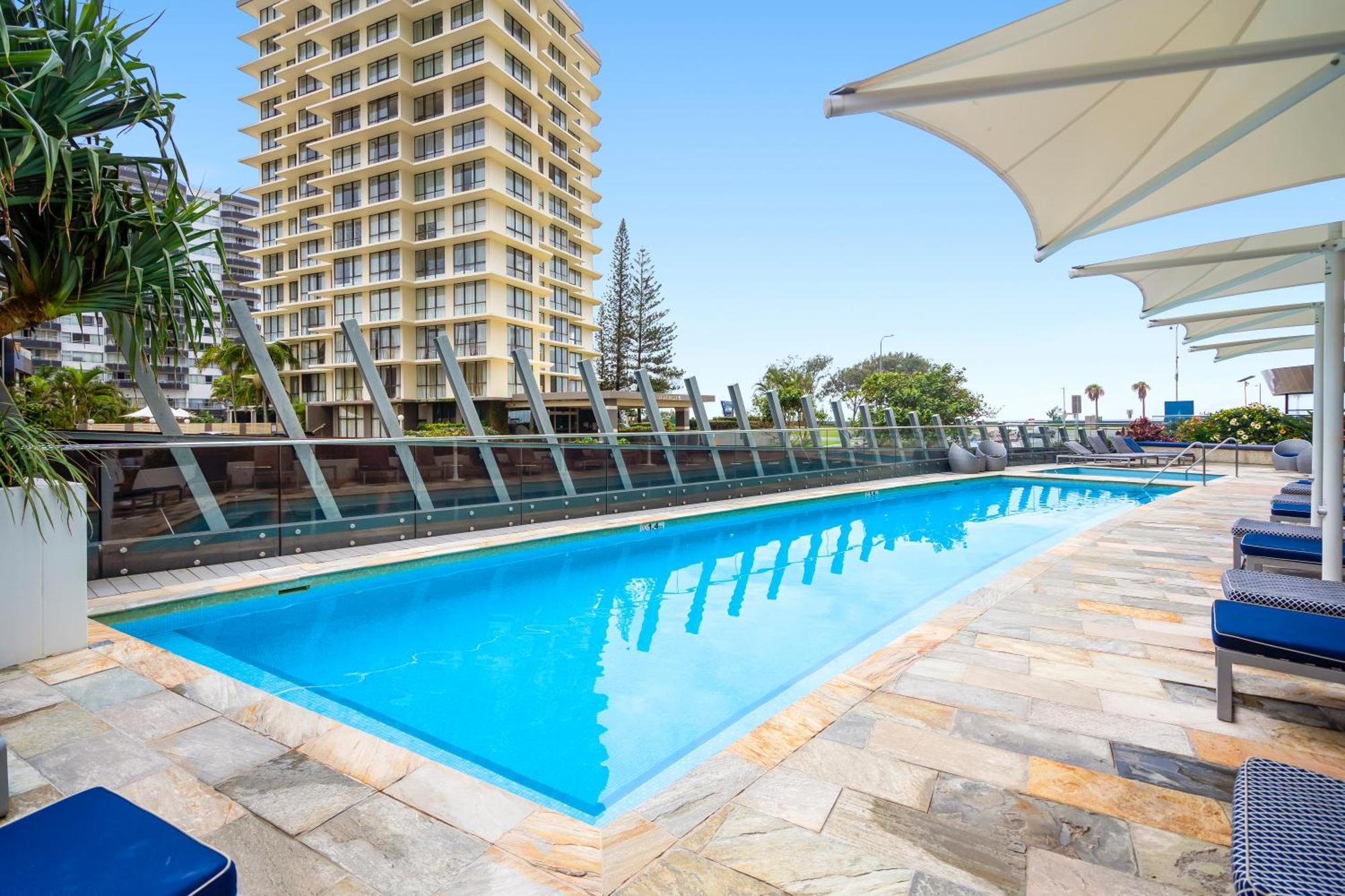 Rhapsody Surfers Paradise Beachfront Sleeps 6 - Optimise *
